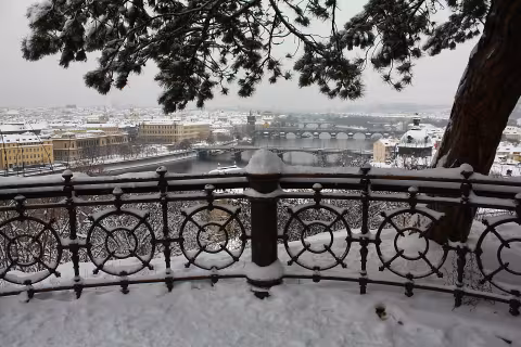 Vyhlídka od Hanavského pavilonu